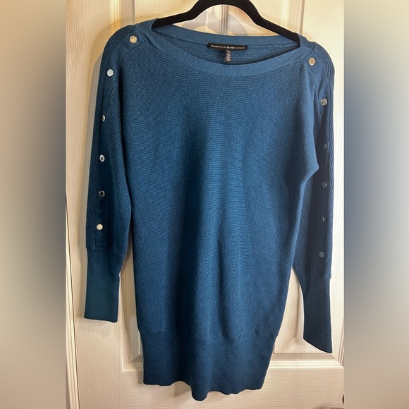 🤩”WHBM” Stylish Teal Blue Long Pullover Sweater w/ Sleeve Button Details Size XS